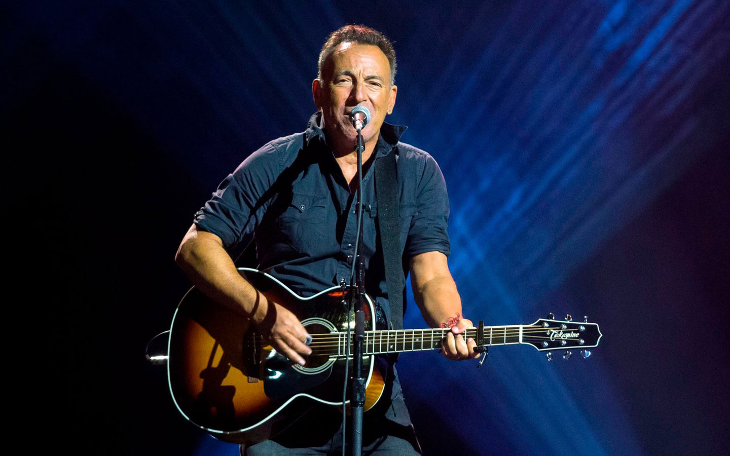 Bruce Springsteen versiona «Highway To Hell» de AC/DC