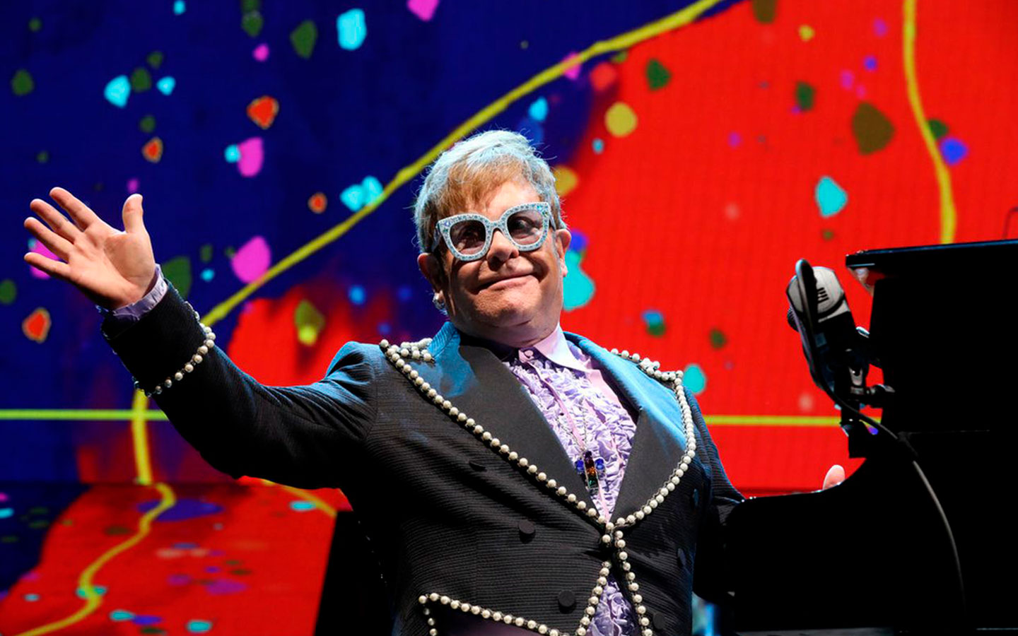 Elton John supera récord de éxito de ventas en su gira despedida