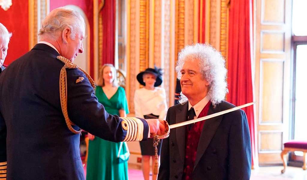 Brian May, guitarrista de Queen, es nombrado caballero por el rey Carlos III de Inglaterra