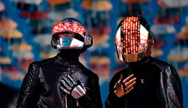 Daft Punk estrena su nueva canción «The Writing of Fragments of Time»