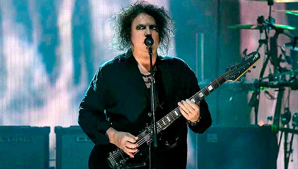 Robert Smith se enoja por los costos elevados en las entradas para ver a The Cure