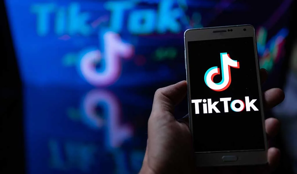 TikTok limitará a solo una hora y media al día el acceso a la app a menores de 18 años