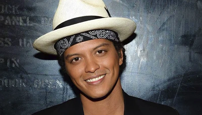 El esperado regreso musical de Bruno Mars en su álbum en solitario