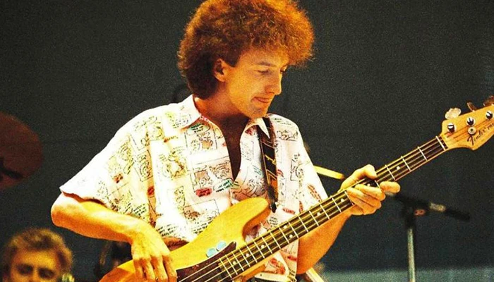 John Deacon cumple 72 años, el bajista y compositor emblemático de Queen