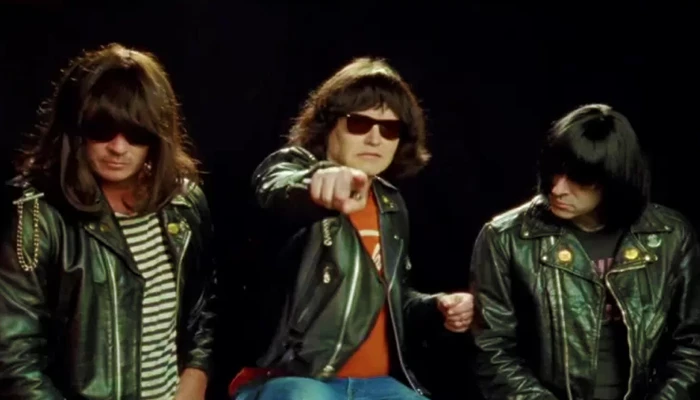 Blink-182 rinde homenaje a The Ramones en su nuevo videoclip