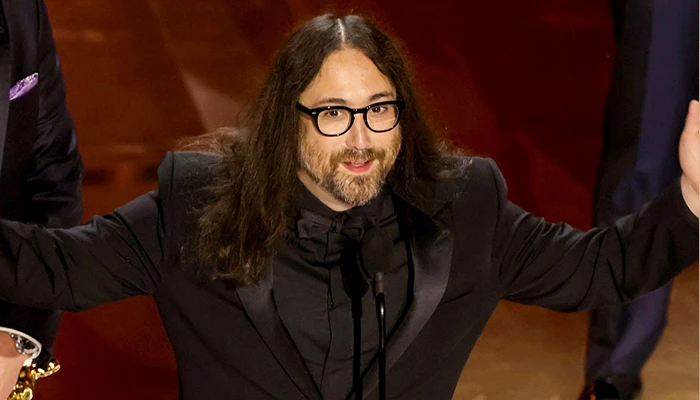 Sean Lennon, hijo de John Lennon, gana en los Premios Oscar